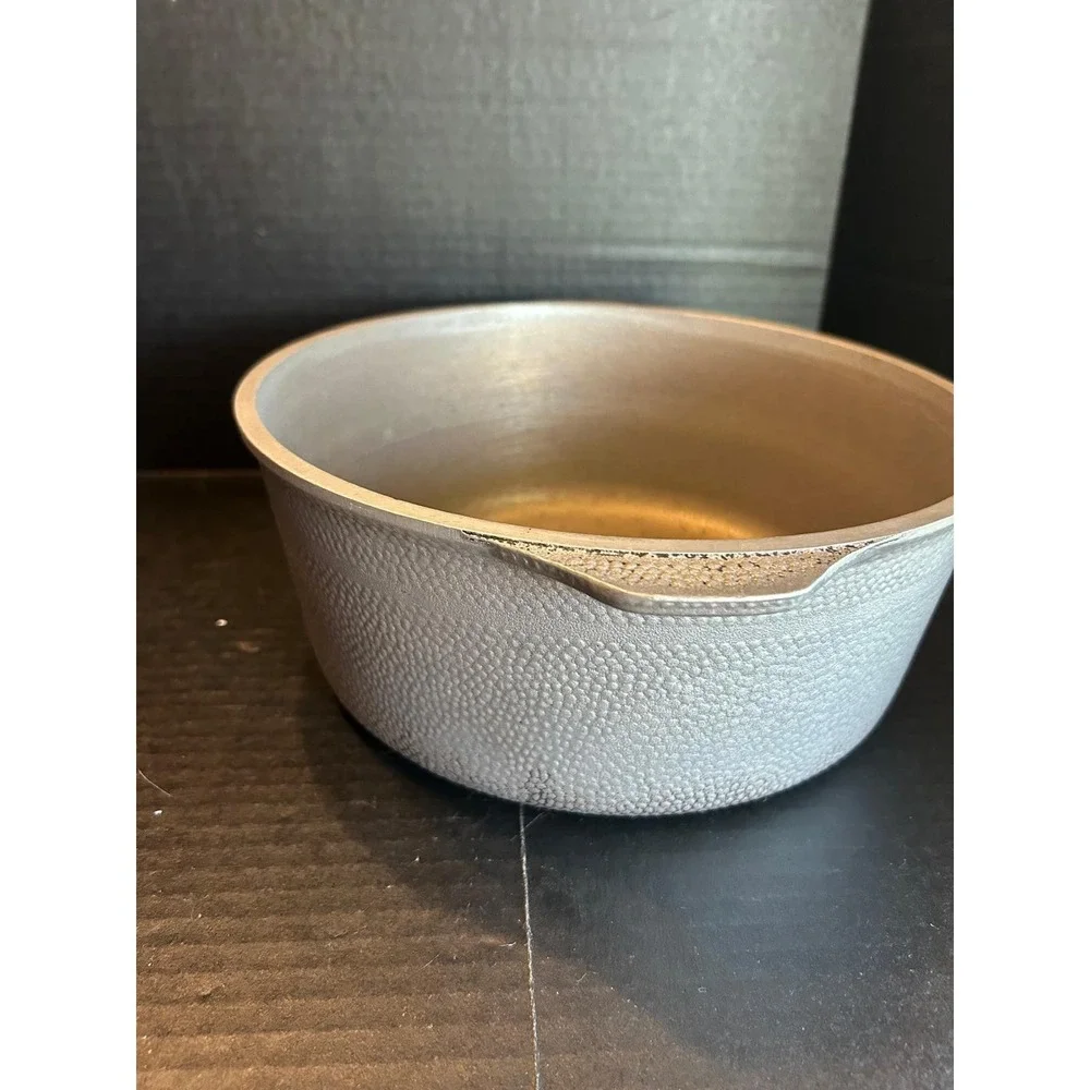 Cast Aluminum Hammered Dutch Oven Pot USA No Lid Hamilton Ross Eternity Ware?